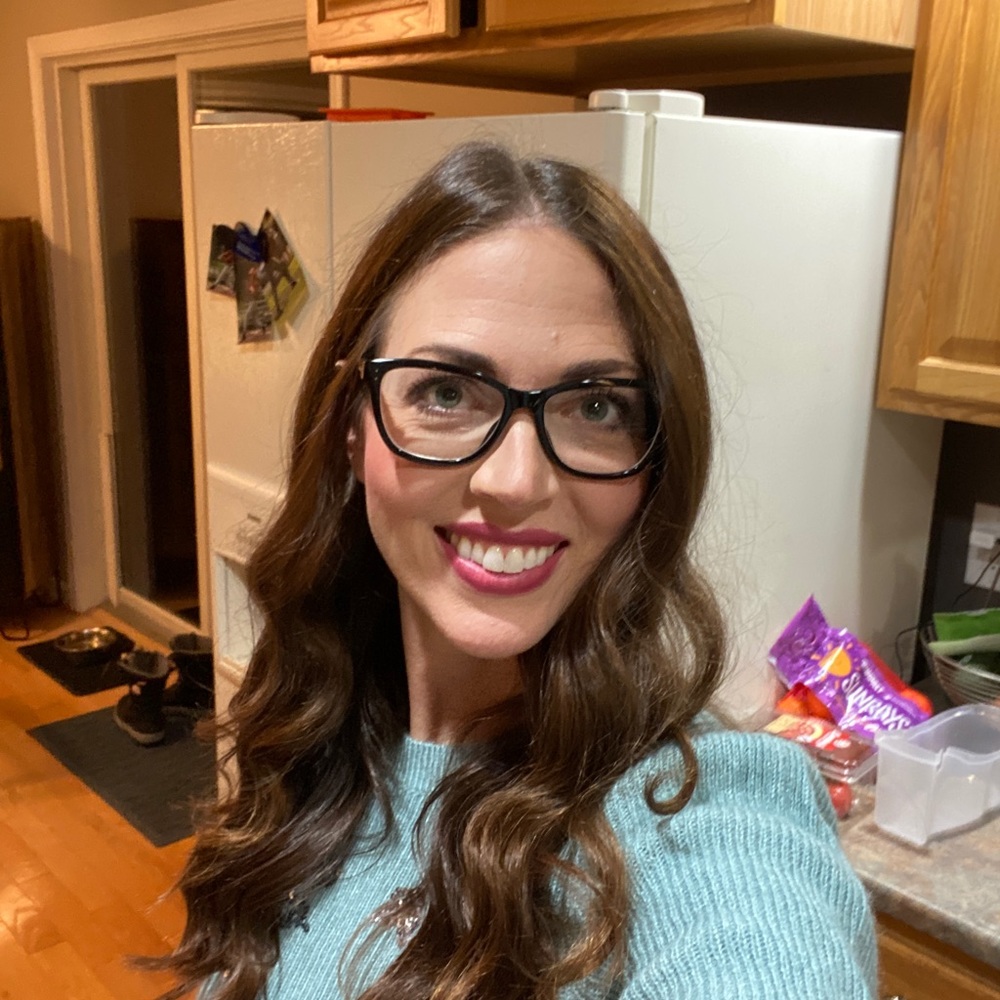 Meet your Posher, Melissa